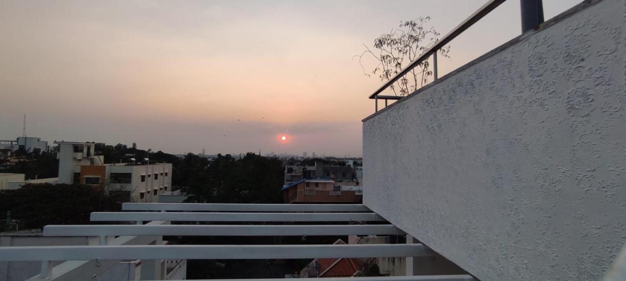 Rvr Abode -Private Rooms Bangalore Eksteriør billede