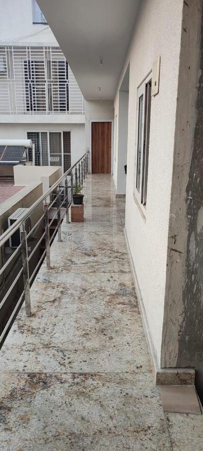 Rvr Abode -Private Rooms Bangalore Eksteriør billede