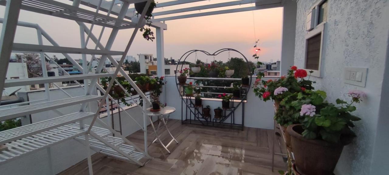 Rvr Abode -Private Rooms Bangalore Eksteriør billede