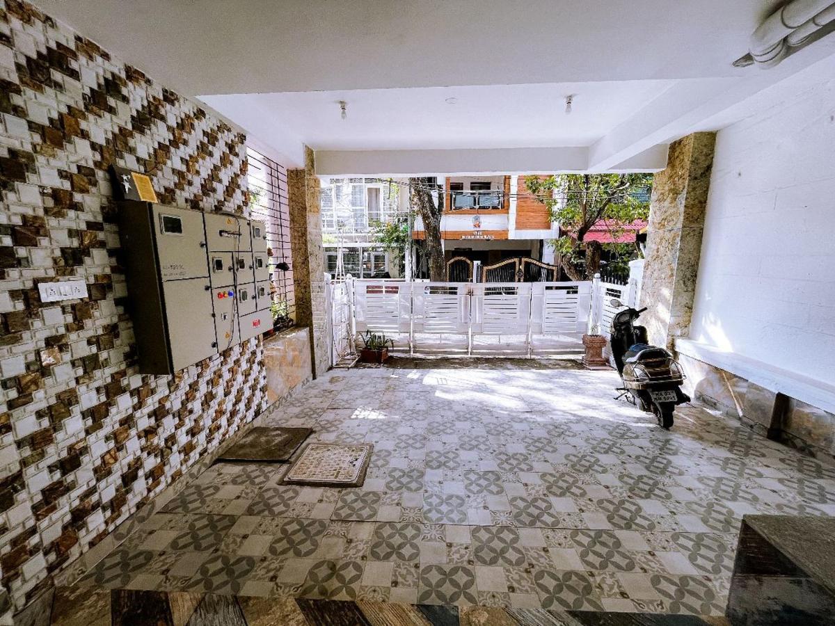 Rvr Abode -Private Rooms Bangalore Eksteriør billede